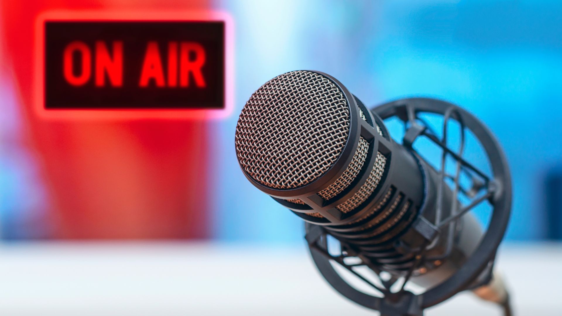 ラッキーFMに出演しました