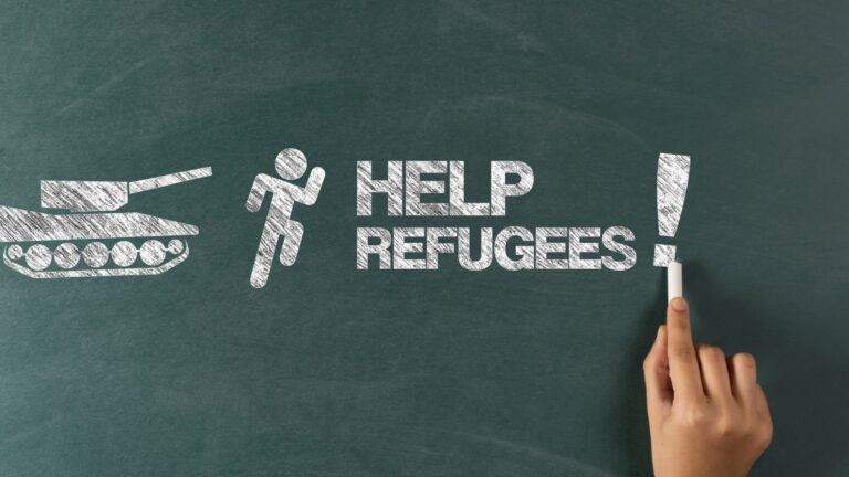 「難民です、働けますか。」はどう対応するべきか