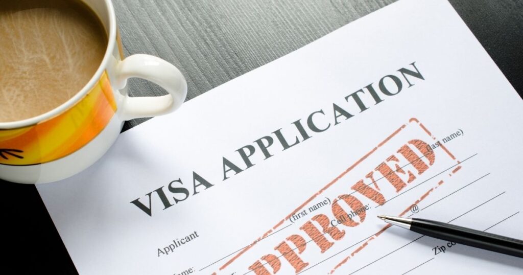 永住者も在留カードの更新が必要？雇用側が注意すべき点まとめ