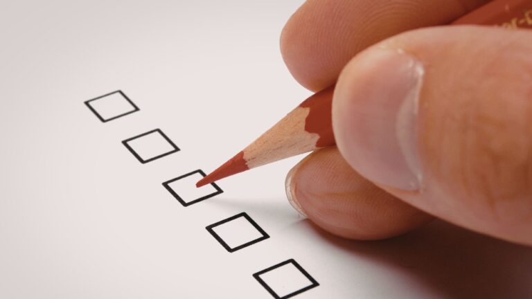 2025年版｜外国人雇用と在留資格の最新動向【制度理解と法改正ポイント】2